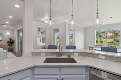 Villa ou maison à vendre à Kissimmee, Floride: 4 chambres, 336.4 m2 № 2196650 - photo 13