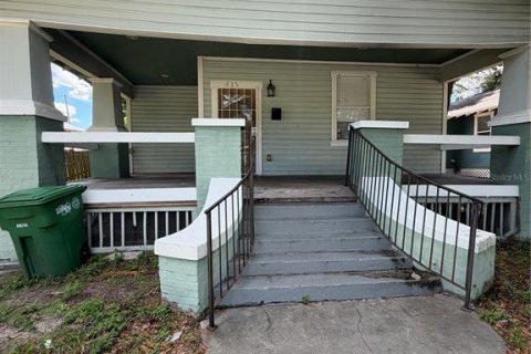 Villa ou maison à Tampa, Floride 3 chambres, 118.91 m2 № 2416239
