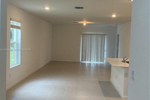 Villa ou maison à vendre à Port St. Lucie, Floride: 5 chambres, 216.09 m2 № 2292704 - photo 10
