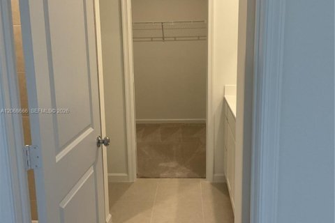 Villa ou maison à vendre à Port St. Lucie, Floride: 5 chambres, 216.09 m2 № 2292704 - photo 17