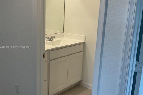Villa ou maison à vendre à Port St. Lucie, Floride: 5 chambres, 216.09 m2 № 2292704 - photo 29