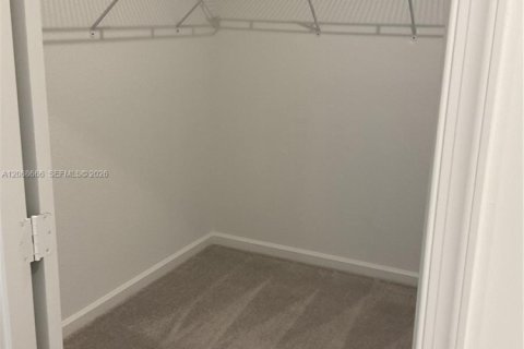 Villa ou maison à vendre à Port St. Lucie, Floride: 5 chambres, 216.09 m2 № 2292704 - photo 22