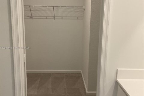 Villa ou maison à vendre à Port St. Lucie, Floride: 5 chambres, 216.09 m2 № 2292704 - photo 20