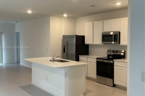 Villa ou maison à vendre à Port St. Lucie, Floride: 5 chambres, 216.09 m2 № 2292704 - photo 9