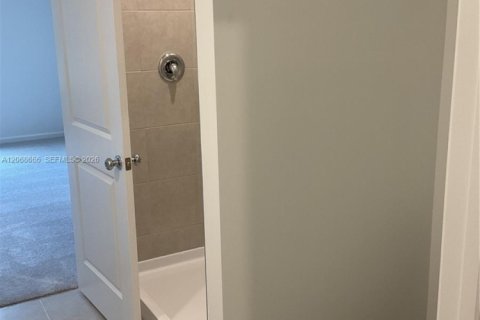 Villa ou maison à vendre à Port St. Lucie, Floride: 5 chambres, 216.09 m2 № 2292704 - photo 19