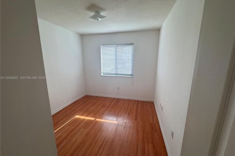 Condo in Miami, Florida, 3 bedrooms  № 1994113 - photo 6