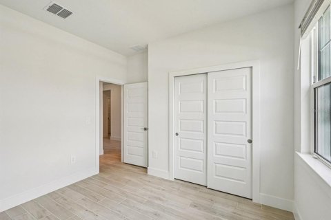 Villa ou maison à vendre à Nokomis, Floride: 4 chambres, 203.46 m2 № 2434864 - photo 8