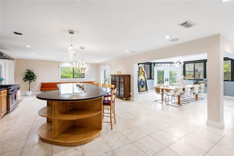 Villa ou maison à vendre à Temple Terrace, Floride: 5 chambres, 385.36 m2 № 2148091 - photo 14
