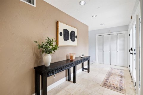 Villa ou maison à vendre à Temple Terrace, Floride: 5 chambres, 385.36 m2 № 2148091 - photo 13
