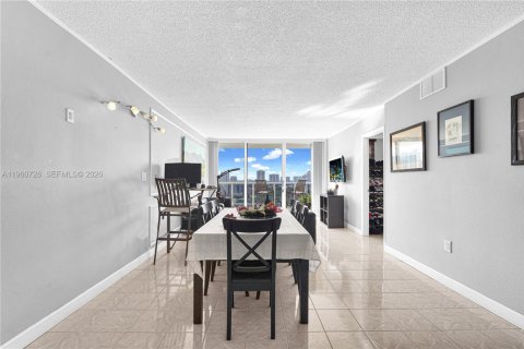 Condominio en venta en Aventura, Florida, 2 dormitorios, 92.53 m2 № 2023610 - foto 29