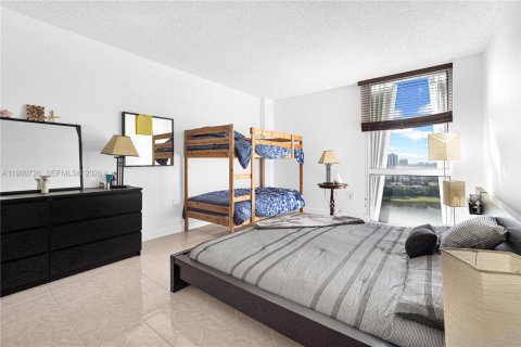 Condominio en venta en Aventura, Florida, 2 dormitorios, 92.53 m2 № 2023610 - foto 23