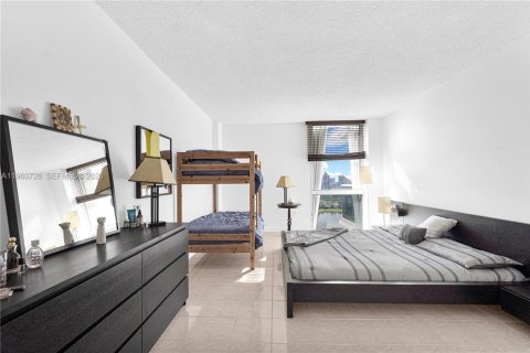 Condominio en venta en Aventura, Florida, 2 dormitorios, 92.53 m2 № 2023610 - foto 20
