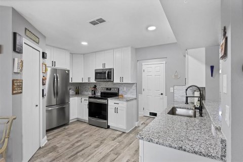 Casa en venta en Bradenton, Florida, 3 dormitorios, 188.03 m2 № 2150891 - foto 5