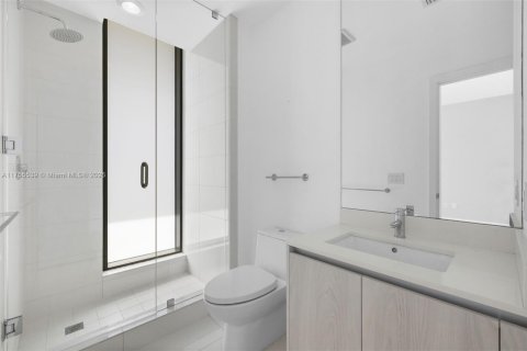 Copropriété à vendre à Miami, Floride: 4 chambres, 207.36 m2 № 1708262 - photo 25