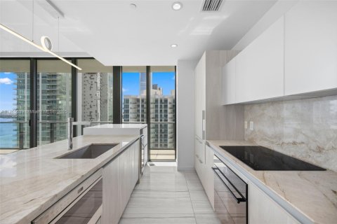 Copropriété à vendre à Miami, Floride: 4 chambres, 207.36 m2 № 1708262 - photo 13