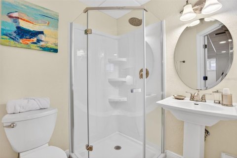 Casa en venta en Clearwater, Florida, 6 dormitorios, 368.91 m2 № 2196905 - foto 27