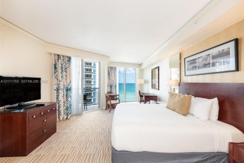 Copropriété à vendre à Sunny Isles Beach, Floride: 1 chambre, 94.85 m2 № 2431304 - photo 9