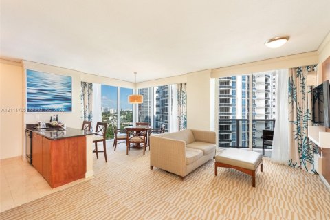 Copropriété à vendre à Sunny Isles Beach, Floride: 1 chambre, 94.85 m2 № 2431304 - photo 5