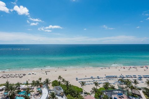 Copropriété à vendre à Sunny Isles Beach, Floride: 1 chambre, 94.85 m2 № 2431304 - photo 2