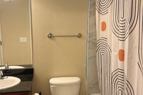 Condo in Gainesville, Florida, 2 bedrooms  № 1866004 - photo 7