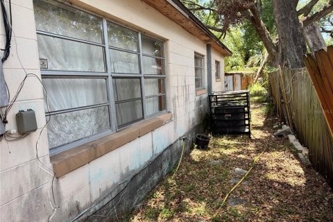 House in Tampa, Florida 3 bedrooms, 139.35 sq.m. № 1810168 - photo 29
