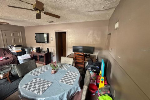 House in Tampa, Florida 3 bedrooms, 139.35 sq.m. № 1810168 - photo 26