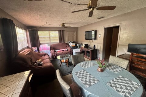 House in Tampa, Florida 3 bedrooms, 139.35 sq.m. № 1810168 - photo 27