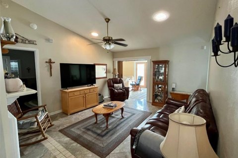 Casa en venta en Orlando, Florida, 3 dormitorios, 171.5 m2 № 1806613 - foto 4