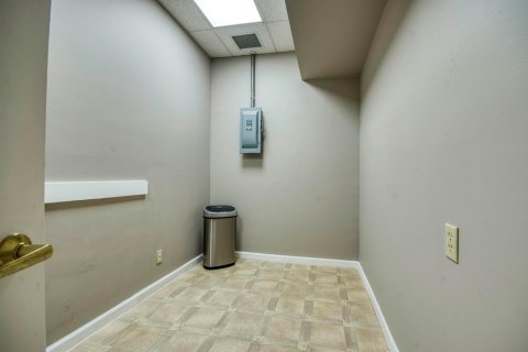 Propiedad comercial en venta en Palm Beach Gardens, Florida № 2268473 - foto 13