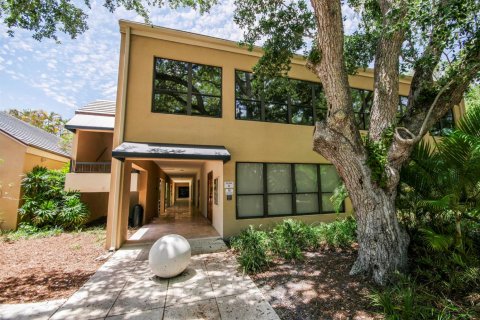 Propiedad comercial en venta en Palm Beach Gardens, Florida № 2268473 - foto 2