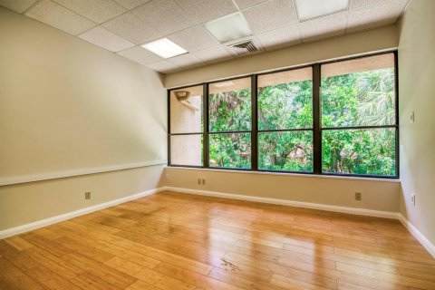 Propiedad comercial en venta en Palm Beach Gardens, Florida № 2268473 - foto 18