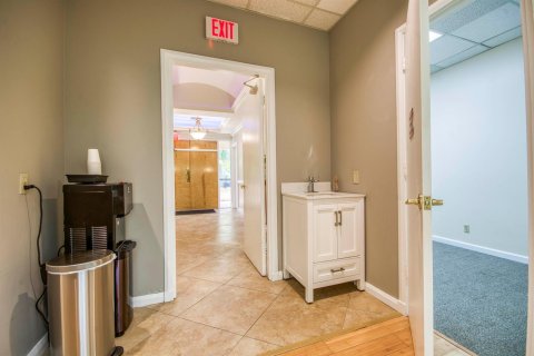 Propiedad comercial en venta en Palm Beach Gardens, Florida № 2268473 - foto 12