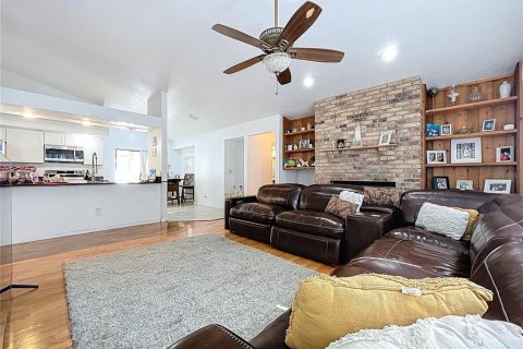 House in Palm Harbor, Florida 4 bedrooms, 204.48 sq.m. № 1751006 - photo 29