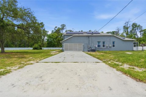 House in Weeki Wachee, Florida 5 bedrooms, 249.35 sq.m. № 2221705 - photo 9