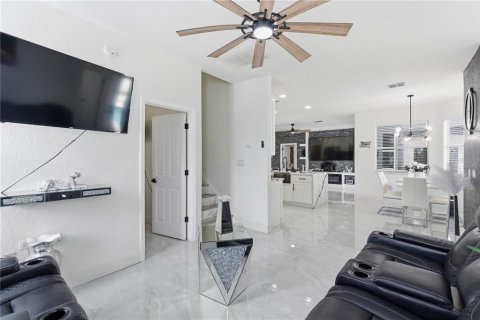House in Weeki Wachee, Florida 5 bedrooms, 249.35 sq.m. № 2221705 - photo 25