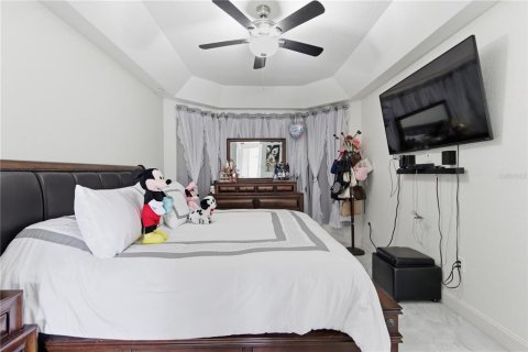 House in Weeki Wachee, Florida 5 bedrooms, 249.35 sq.m. № 2221705 - photo 28