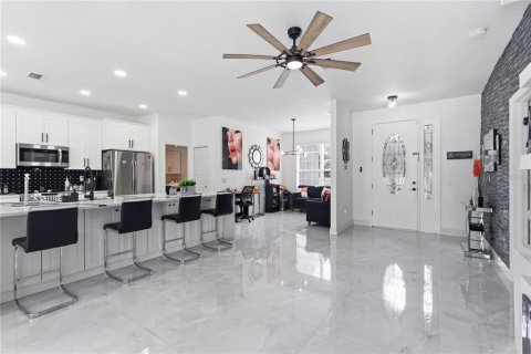 House in Weeki Wachee, Florida 5 bedrooms, 249.35 sq.m. № 2221705 - photo 20