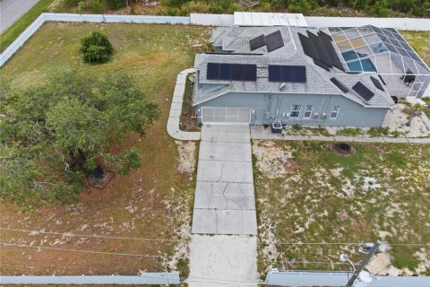 House in Weeki Wachee, Florida 5 bedrooms, 249.35 sq.m. № 2221705 - photo 10