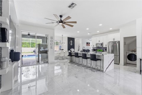 House in Weeki Wachee, Florida 5 bedrooms, 249.35 sq.m. № 2221705 - photo 19