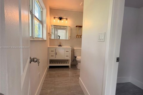 House in Fort Lauderdale, Florida 3 bedrooms, 116.03 sq.m. № 1952894 - photo 26