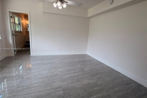 House in Fort Lauderdale, Florida 3 bedrooms, 116.03 sq.m. № 1952894 - photo 24