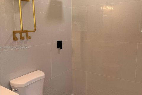 House in Fort Lauderdale, Florida 3 bedrooms, 116.03 sq.m. № 1952894 - photo 28