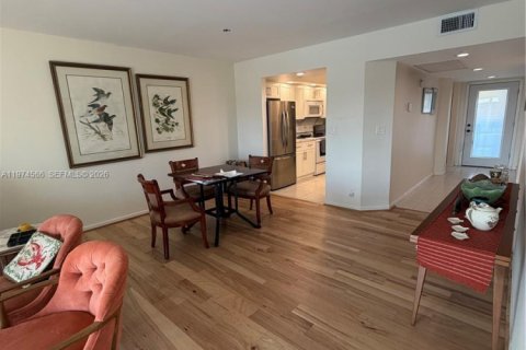 Condominio en venta en Coconut Creek, Florida, 2 dormitorios, 107.49 m2 № 2045986 - foto 8