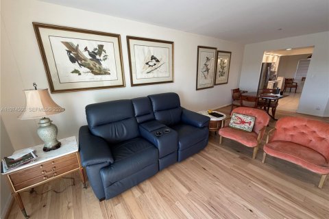 Condominio en venta en Coconut Creek, Florida, 2 dormitorios, 107.49 m2 № 2045986 - foto 7