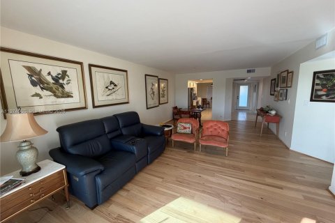 Condominio en venta en Coconut Creek, Florida, 2 dormitorios, 107.49 m2 № 2045986 - foto 6