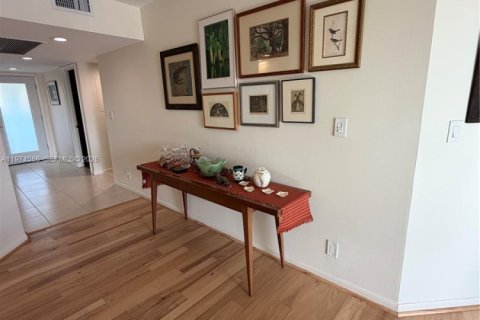 Condominio en venta en Coconut Creek, Florida, 2 dormitorios, 107.49 m2 № 2045986 - foto 5