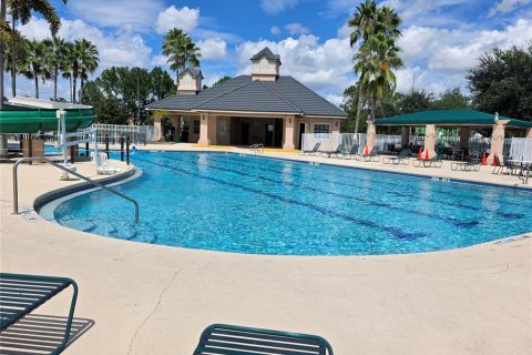 House in Orlando, Florida 4 bedrooms, 187.85 sq.m. № 1894555 - photo 23