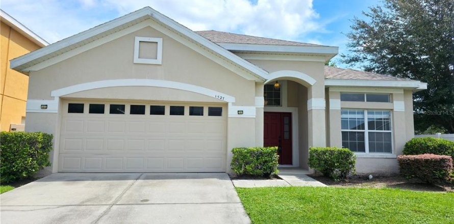 House in Orlando, Florida 4 bedrooms, 187.85 sq.m. № 1894555