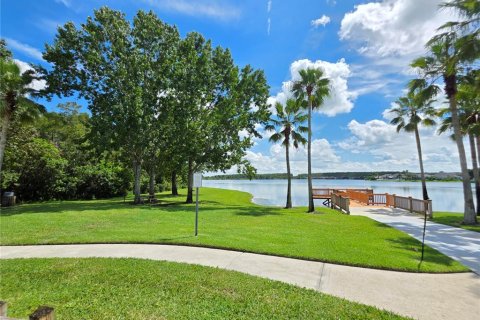 House in Orlando, Florida 4 bedrooms, 187.85 sq.m. № 1894555 - photo 26
