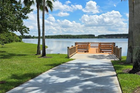 House in Orlando, Florida 4 bedrooms, 187.85 sq.m. № 1894555 - photo 25